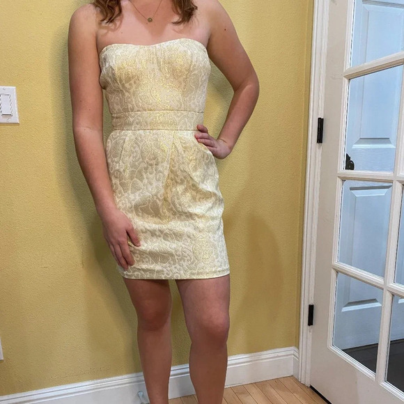 SPEECHLESS Gold Sparkle Strapless Dress with Pockets - small - Picture 3 of 5